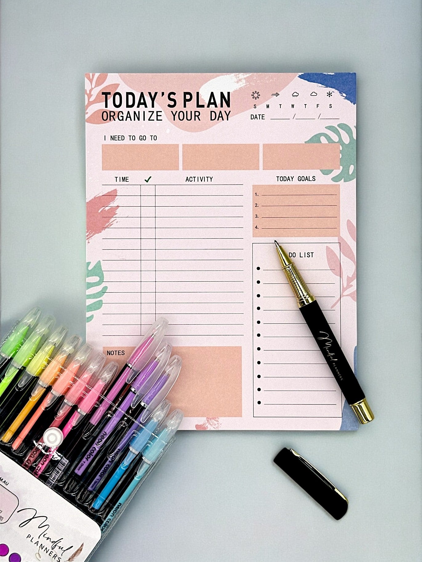 Organise your day using this tear-away notepad with no pre-set time restrictions