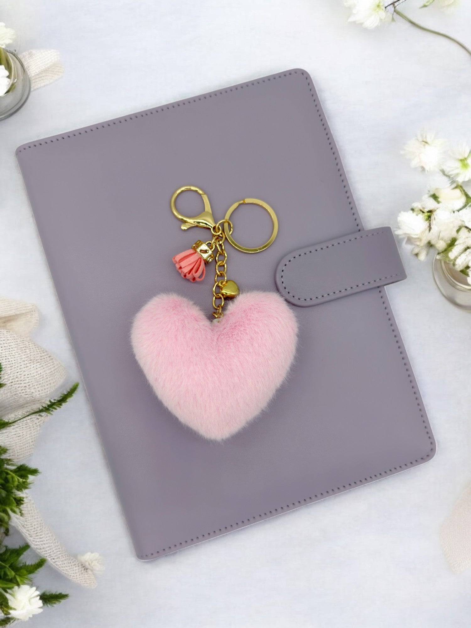 Pink pom-pom keyring with tassel and clip